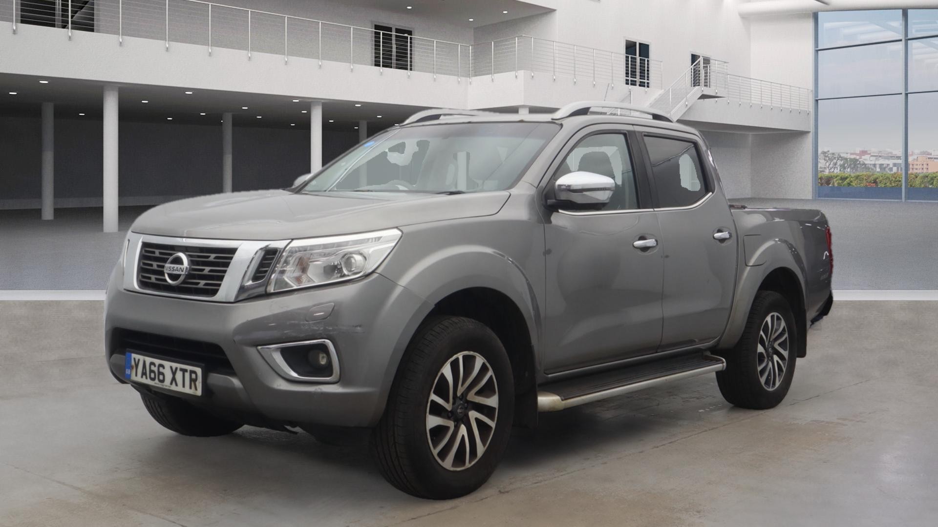 NISSAN Navara